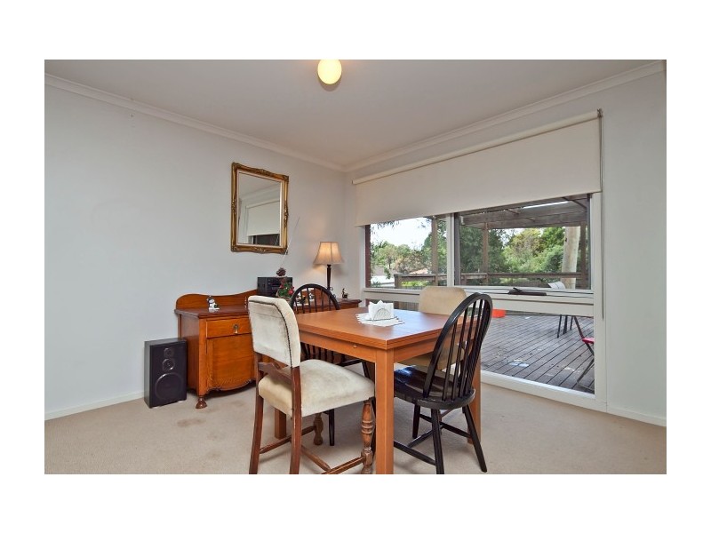 2 Linlithgow Court, Frankston VIC 3199