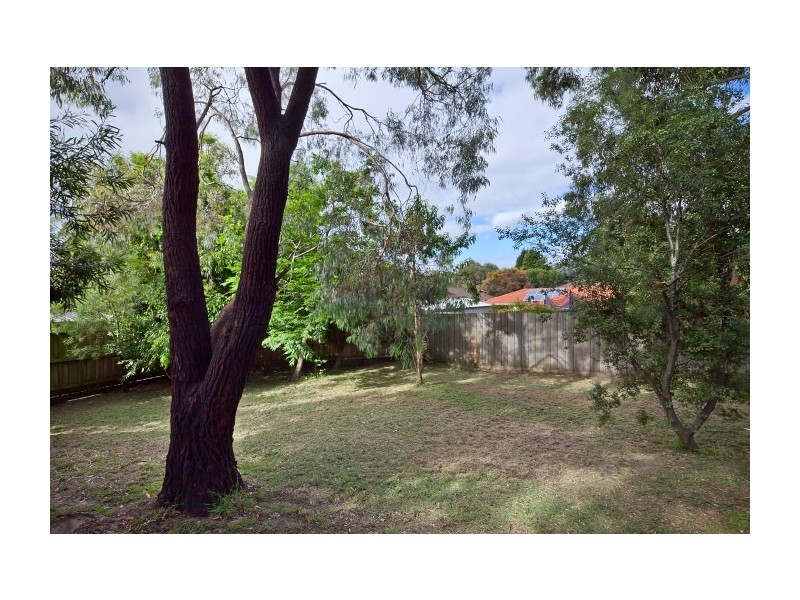 2 Linlithgow Court, Frankston VIC 3199