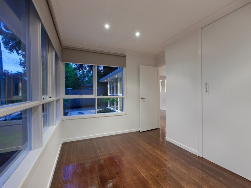 16 Tudor court, Frankston VIC 3199
