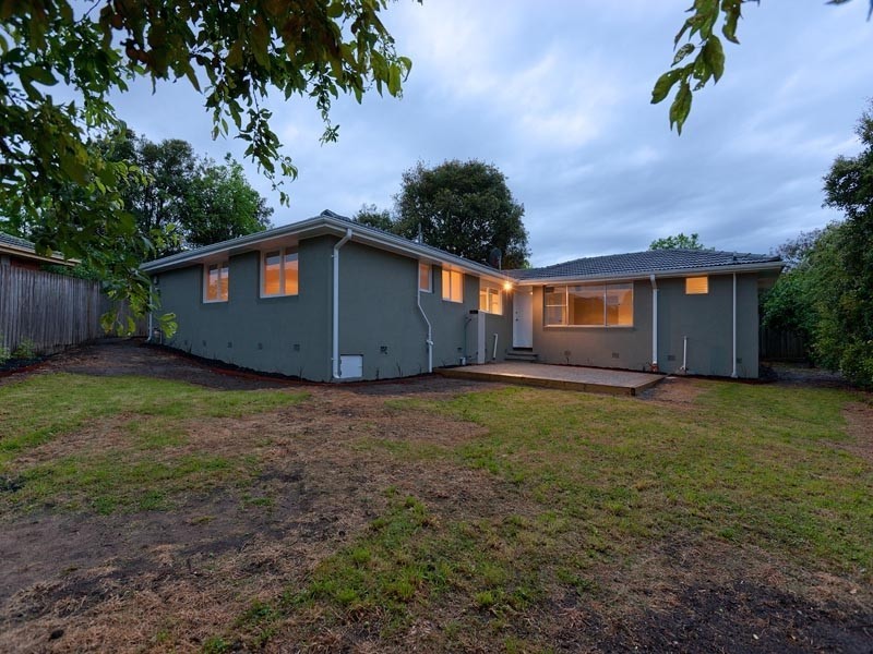 16 Tudor court, Frankston VIC 3199