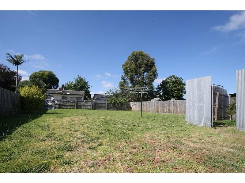 74 Forest Drive, Frankston North VIC 3200
