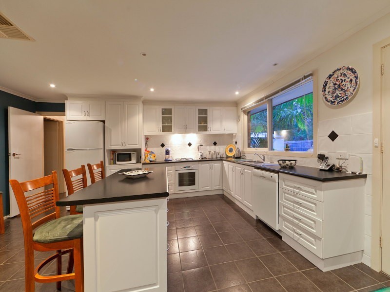 10 Partridge Crescent, Frankston VIC 3199