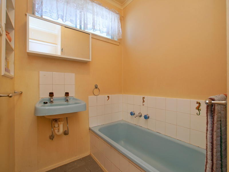 25 Hoya Crescent, Frankston North VIC 3200