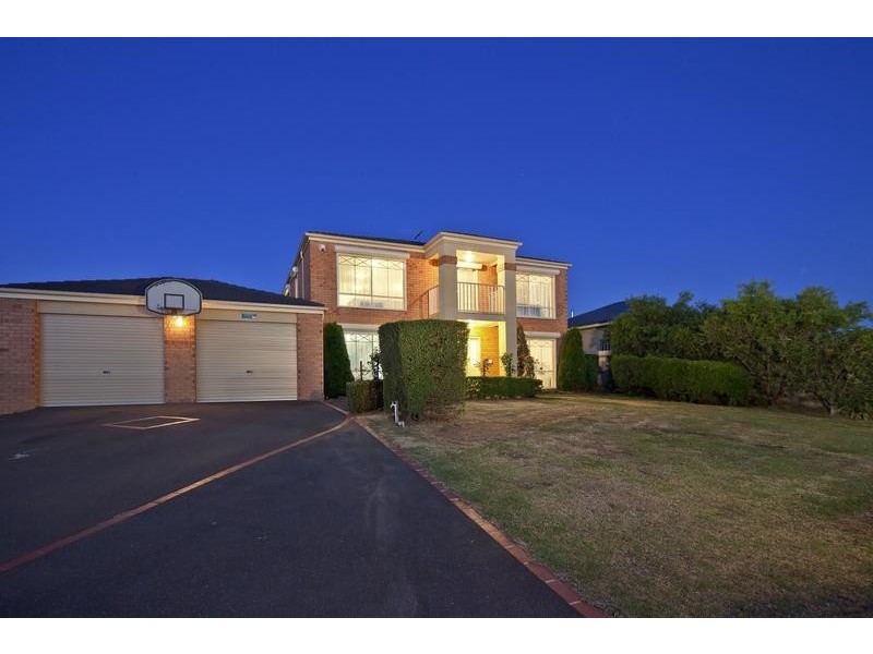 10 Morning Mist Court, Mornington VIC 3931