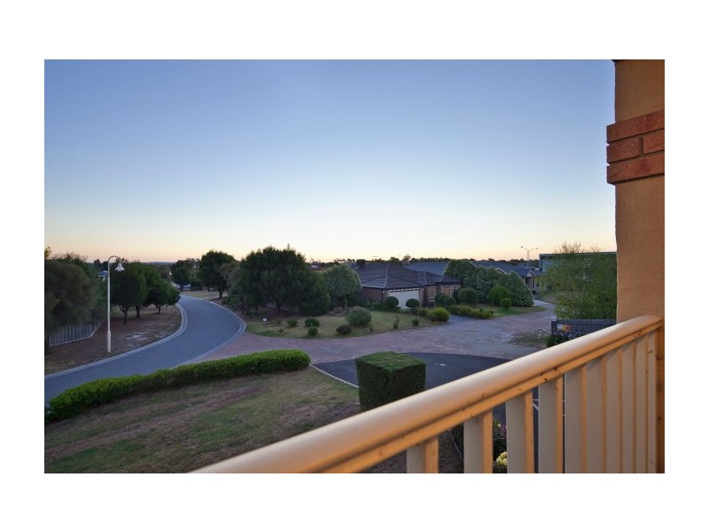 10 Morning Mist Court, Mornington VIC 3931