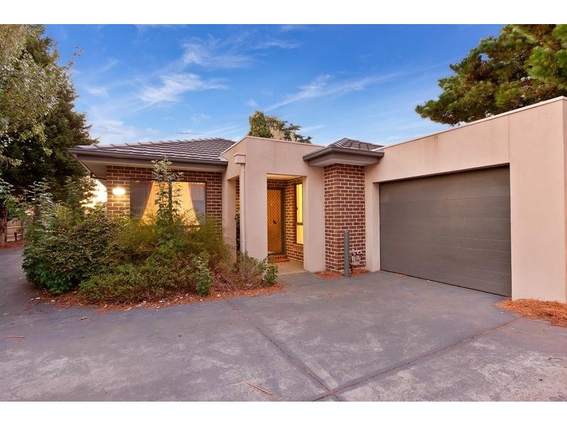 2/23 Frank Street, Frankston VIC 3199