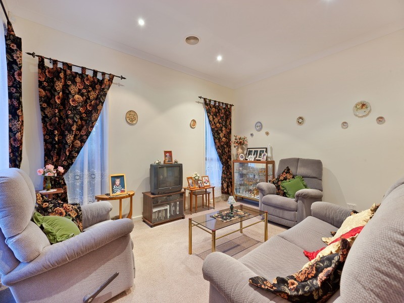 2/23 Frank Street, Frankston VIC 3199