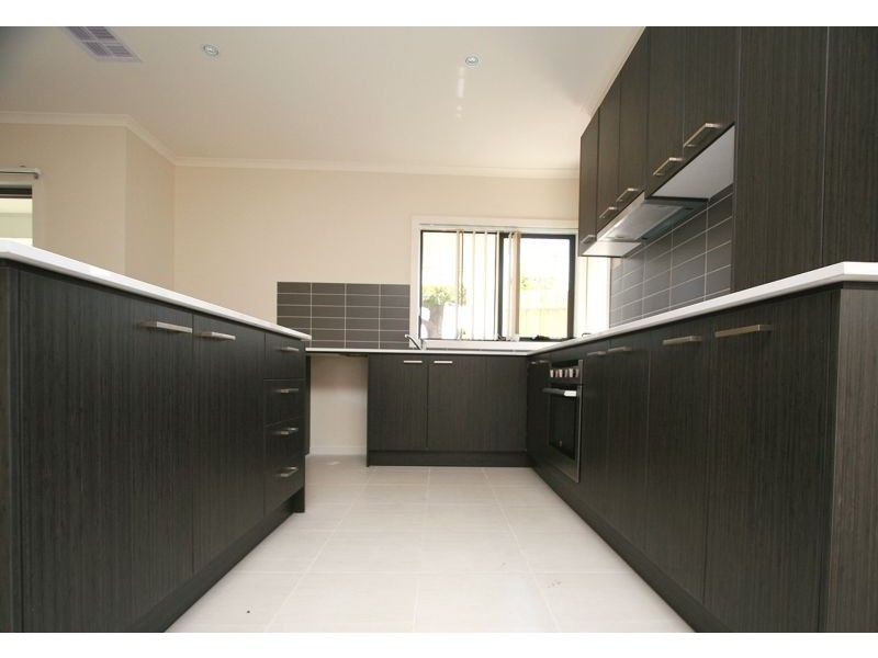 1/71 Kirkwood Avenue, Seaford VIC 3198