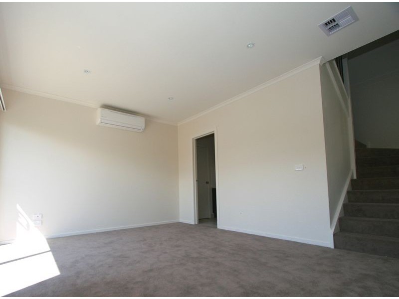 1/71 Kirkwood Avenue, Seaford VIC 3198