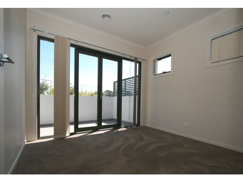 1/71 Kirkwood Avenue, Seaford VIC 3198