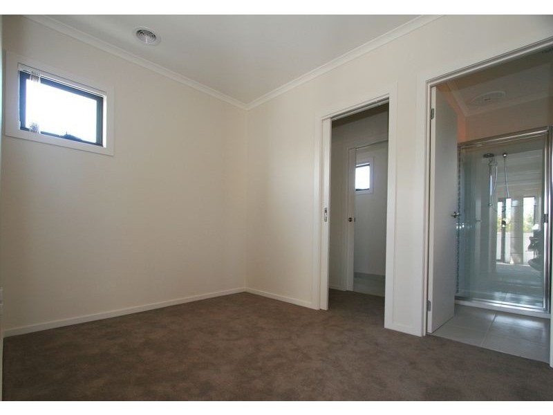 1/71 Kirkwood Avenue, Seaford VIC 3198