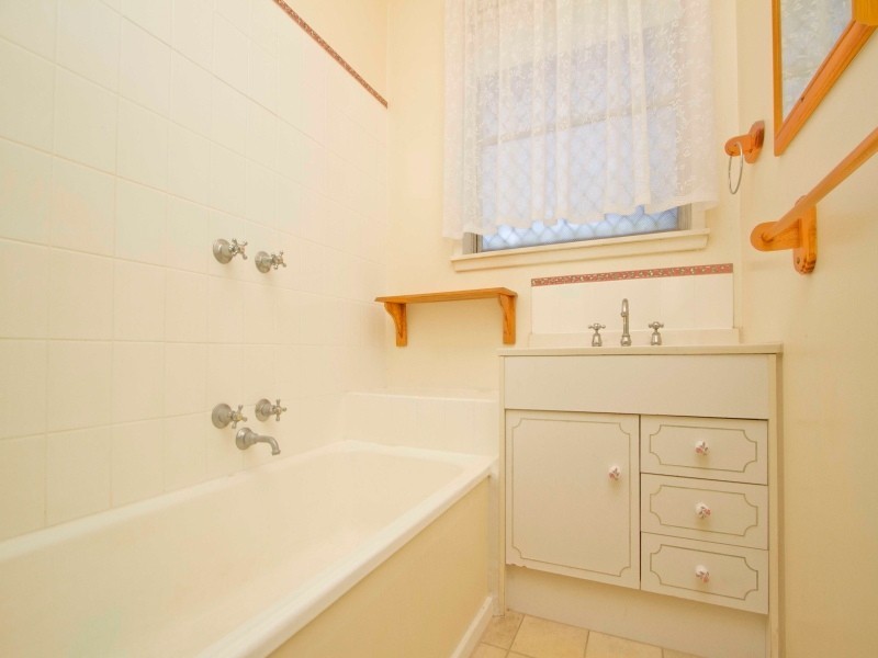 6 Aleppo Crescent, Frankston North VIC 3200