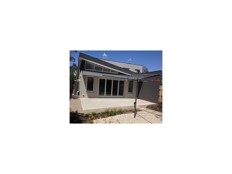 72 Swans Way, Rosebud West VIC 3940