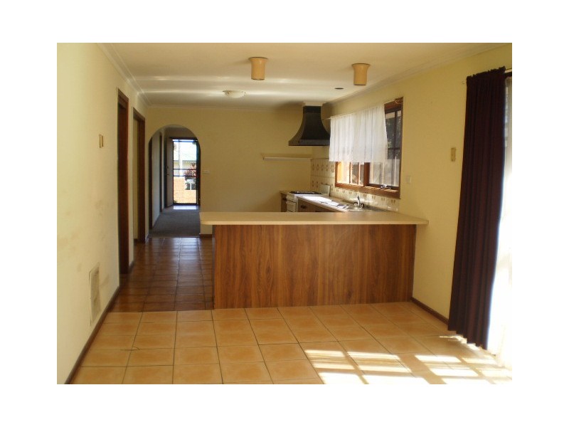 109 Second Avenue, Rosebud VIC 3939