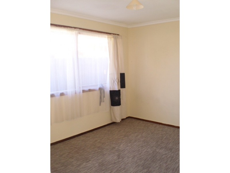 109 Second Avenue, Rosebud VIC 3939