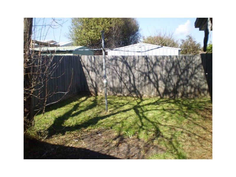 109 Second Avenue, Rosebud VIC 3939