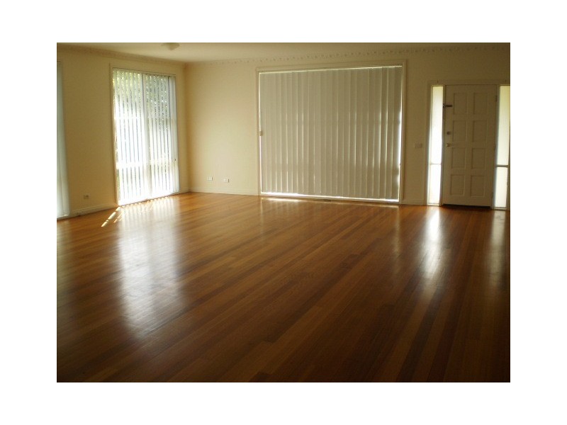 101 Swans Way, Rosebud West VIC 3940