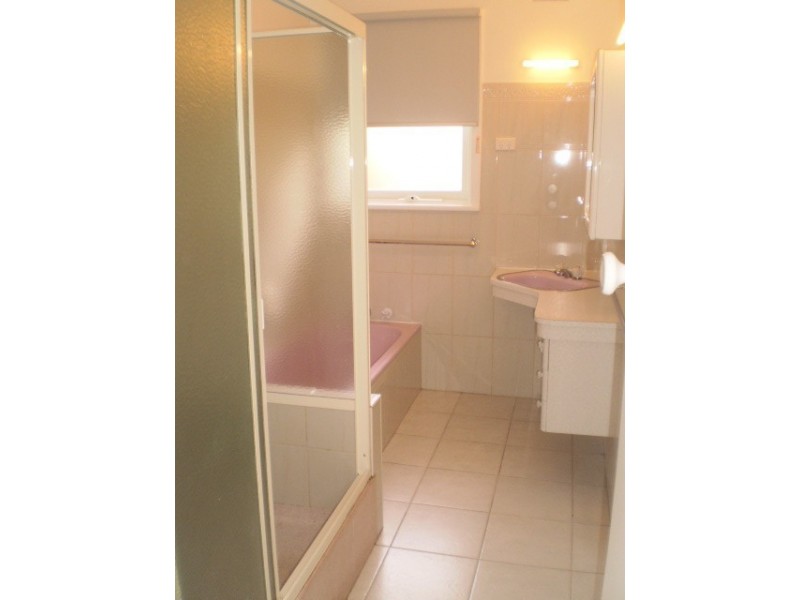 33 Mark Street, Rosebud VIC 3939