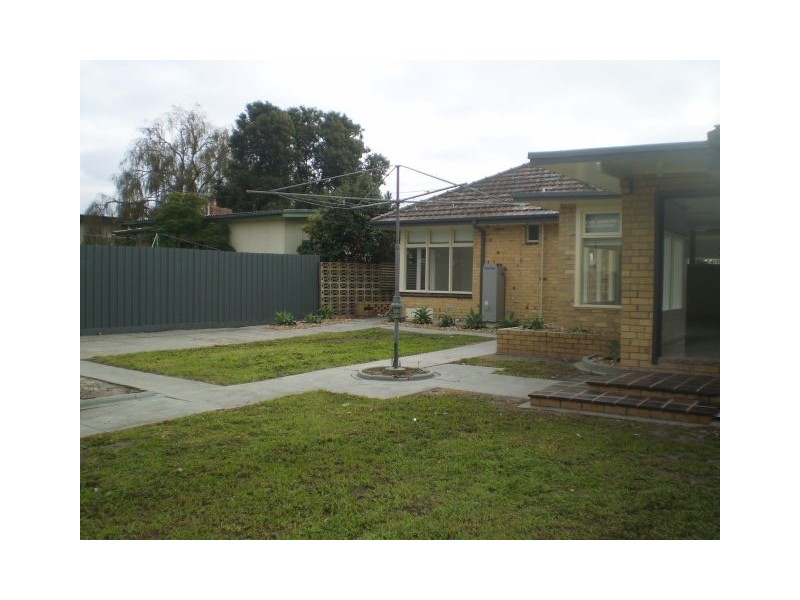 33 Mark Street, Rosebud VIC 3939