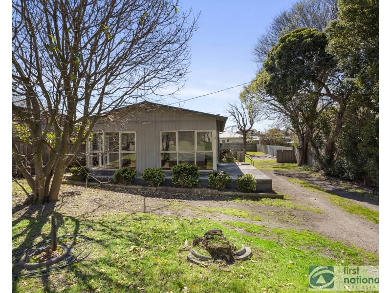 14 Warraburra Avenue, Rosebud VIC 3939