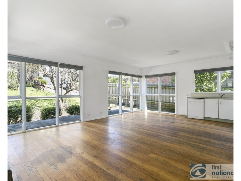 14 Warraburra Avenue, Rosebud VIC 3939