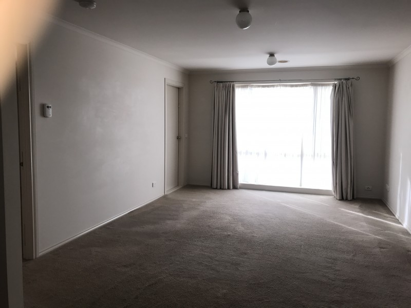 2/48 Whitehead Grove, Rosebud VIC 3939