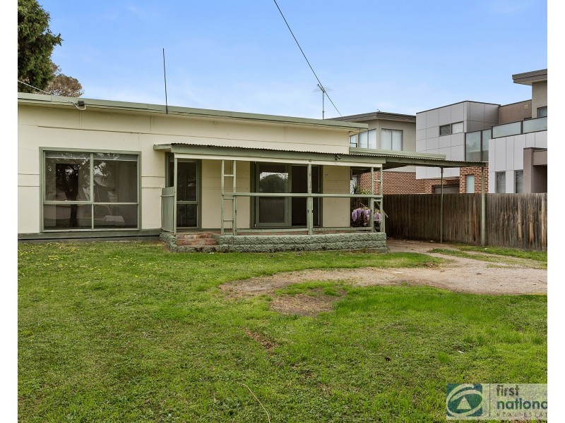 37 Mark Street, Rosebud VIC 3939
