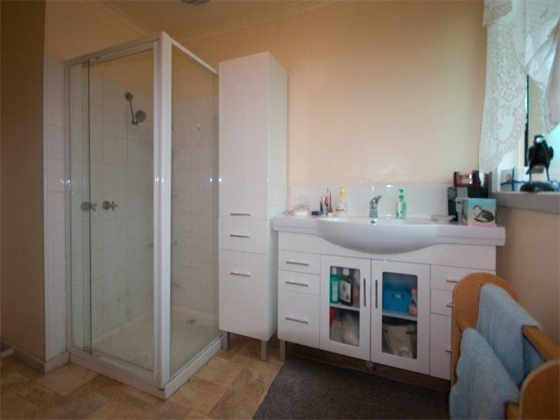 40 Swans Way, Rosebud West VIC 3940