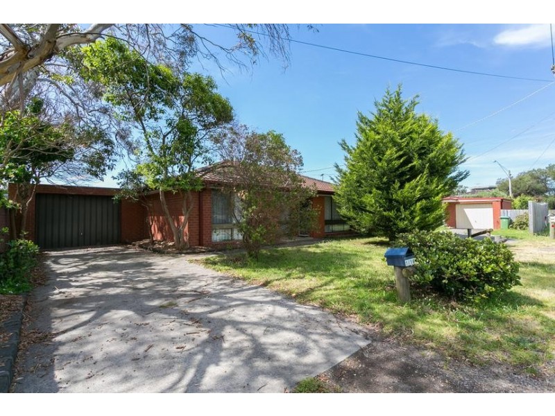2B Pearson St, Rosebud West VIC 3940