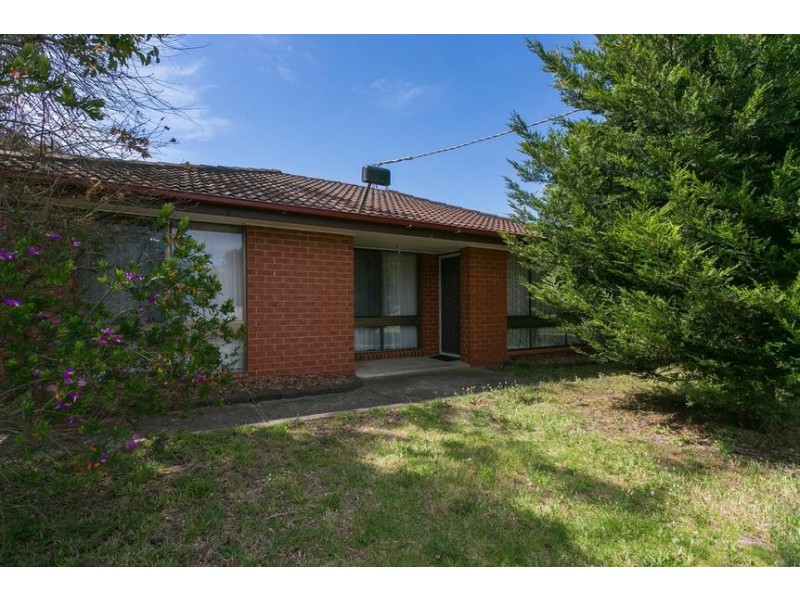2B Pearson St, Rosebud West VIC 3940