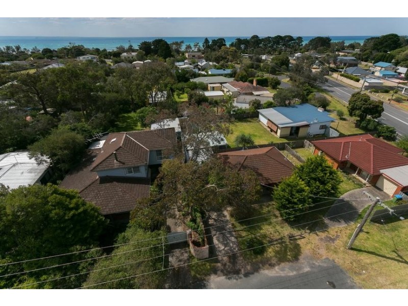 2B Pearson St, Rosebud West VIC 3940