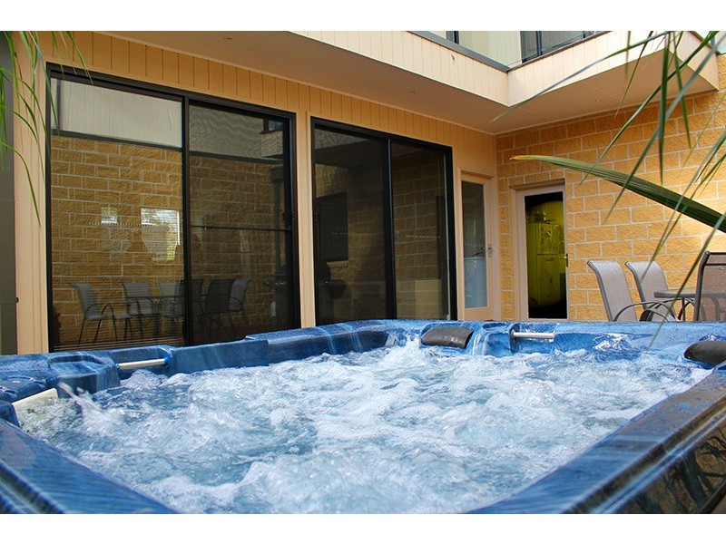 35 Violet Street, Rosebud West VIC 3940