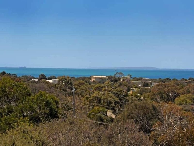 5 Coutts Crt, Blairgowrie VIC 3942