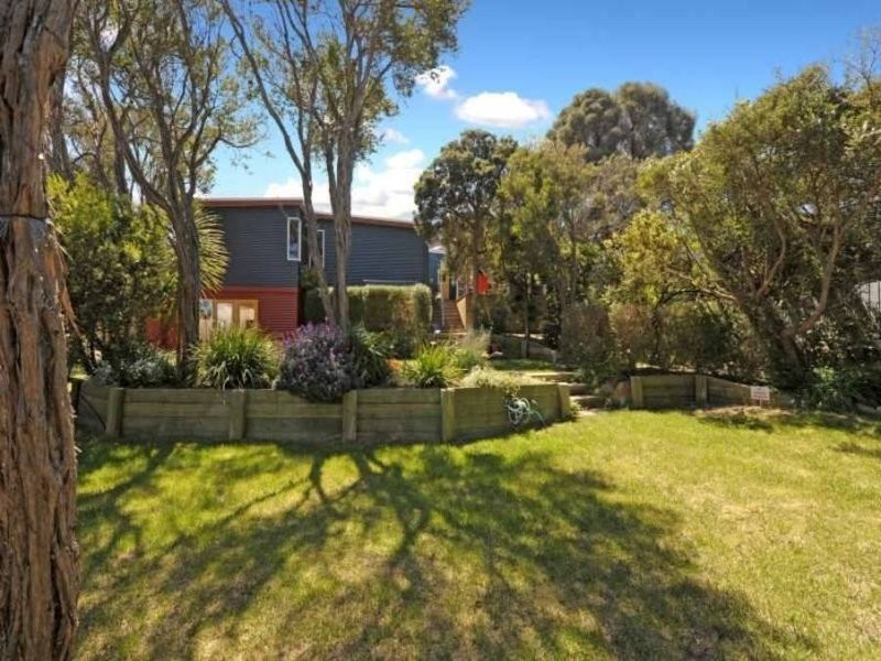 5 Coutts Crt, Blairgowrie VIC 3942