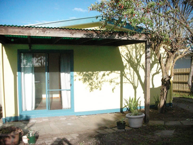 180 Eighth Ave, Rosebud VIC 3939