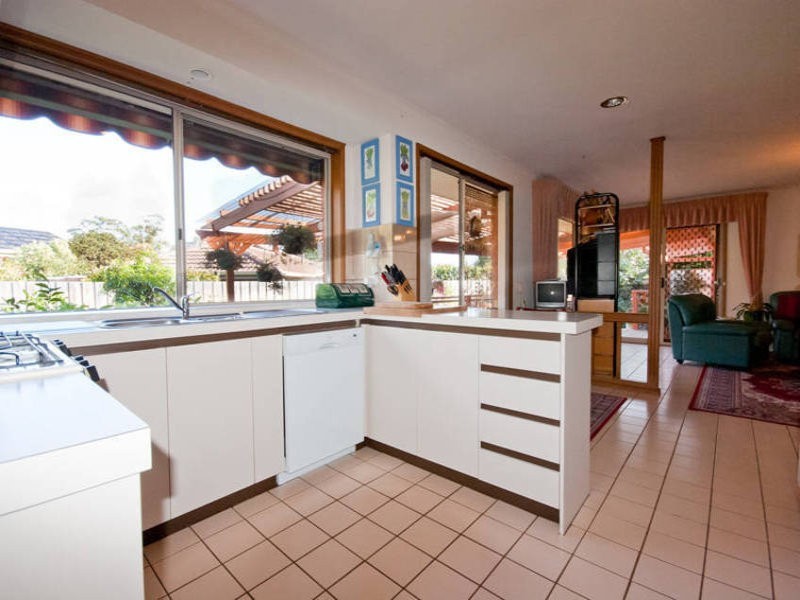 6 Fairbank Court, Rosebud VIC 3939