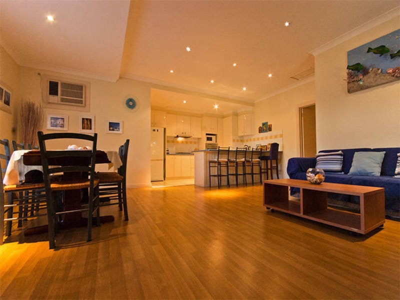 62 Florence Ave, Rosebud West VIC 3940