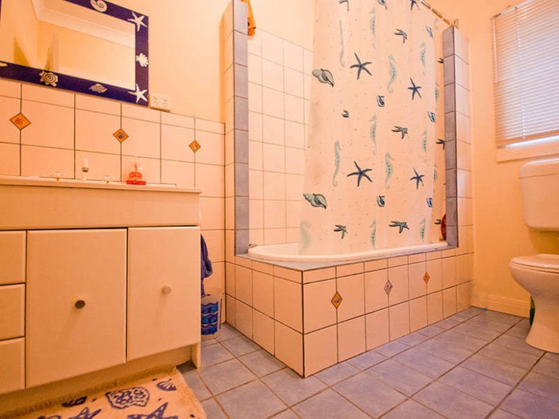 62 Florence Ave, Rosebud West VIC 3940