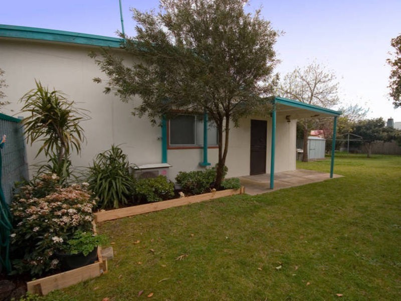 466 Eastbourne Rd, Rosebud West VIC 3940