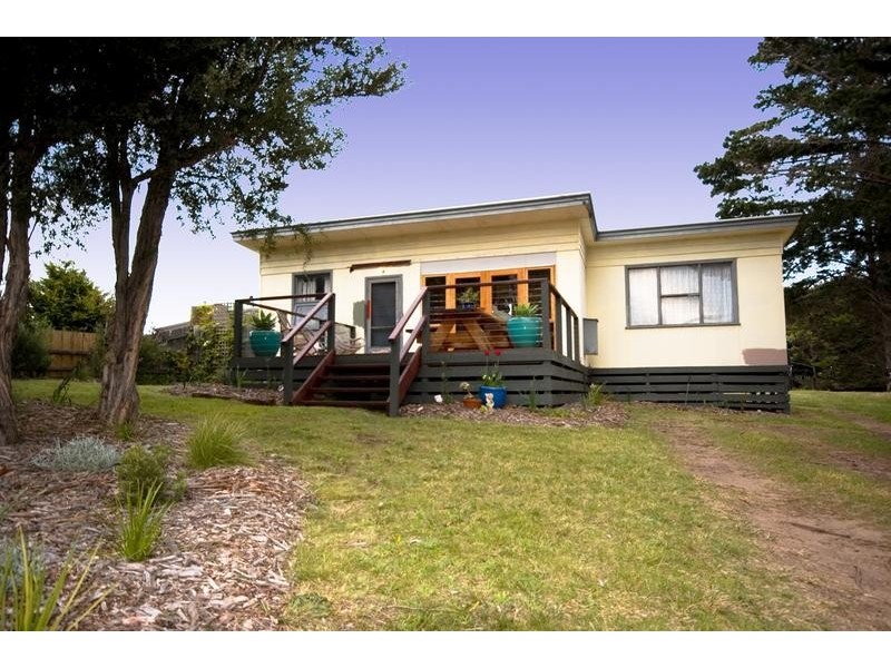 26 Summerhill Rd, Tootgarook VIC 3941