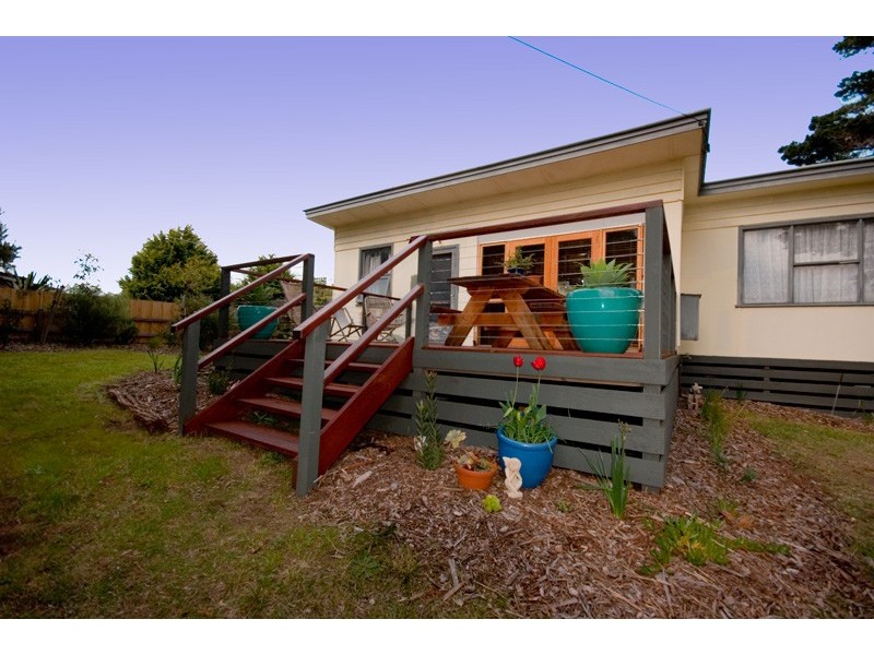26 Summerhill Rd, Tootgarook VIC 3941