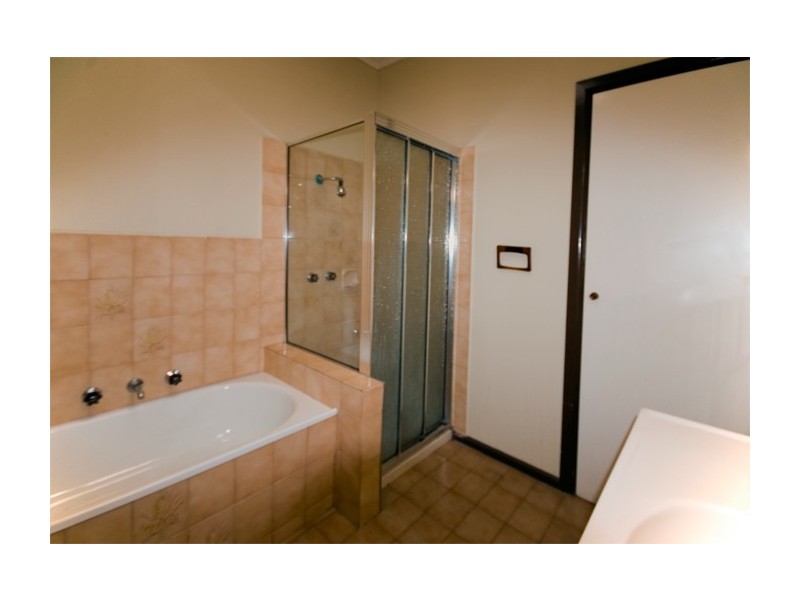 13 Ronlyn St, Rosebud West VIC 3940