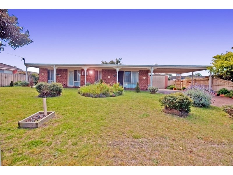 12 Dunsmuir Drive, Rosebud VIC 3939