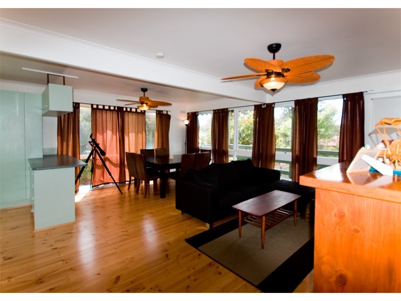 52 Cootamundra Ave, Rosebud West VIC 3940