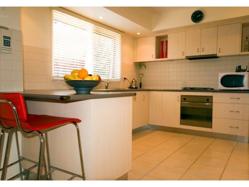 369 Eastbourne Rd, Rosebud West VIC 3940