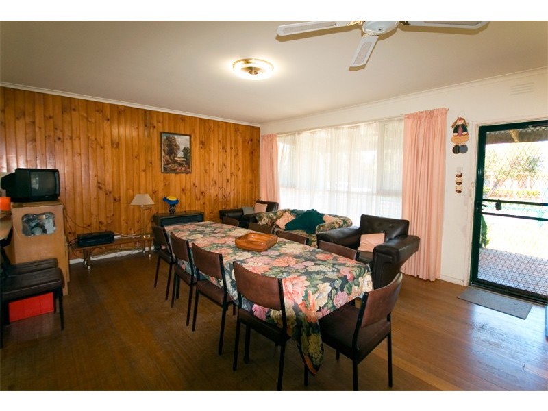 32 Grandview Ave, Rye VIC 3941