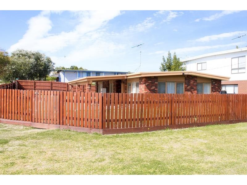 34 Mathis Ave, Tootgarook VIC 3941