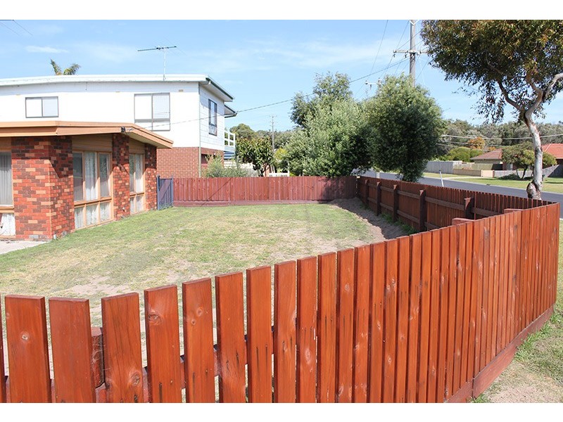 34 Mathis Ave, Tootgarook VIC 3941