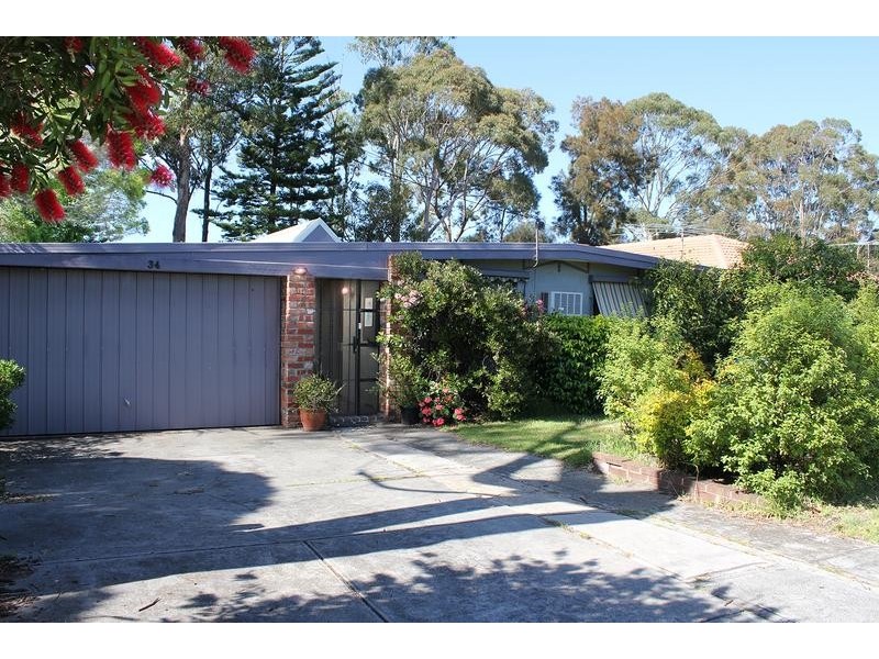 34 Ashenden Sq, Rosebud VIC 3939