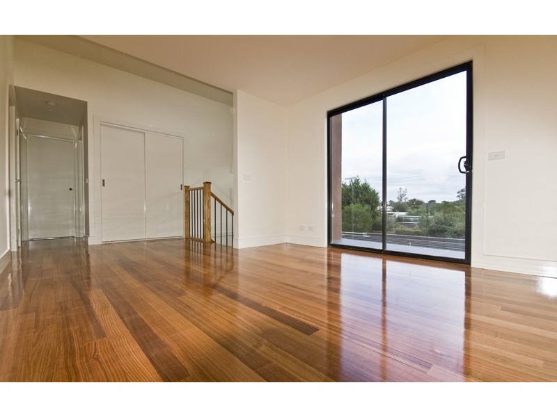 27 Grenville Grove, Rosebud West VIC 3940